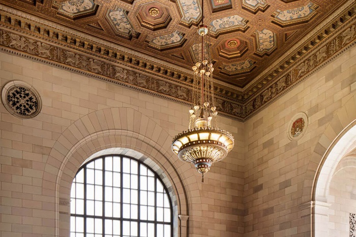 現代公司辦公室過道吊頂裝飾效果圖